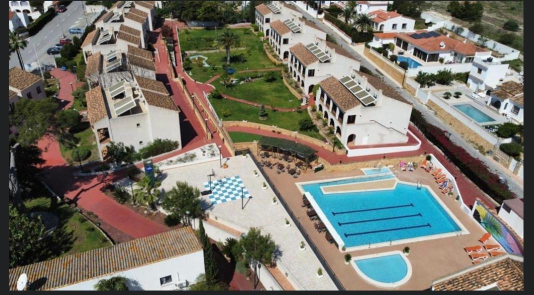 Aparthotel Alfas Oasis L'Alfas del Pi Exterior foto